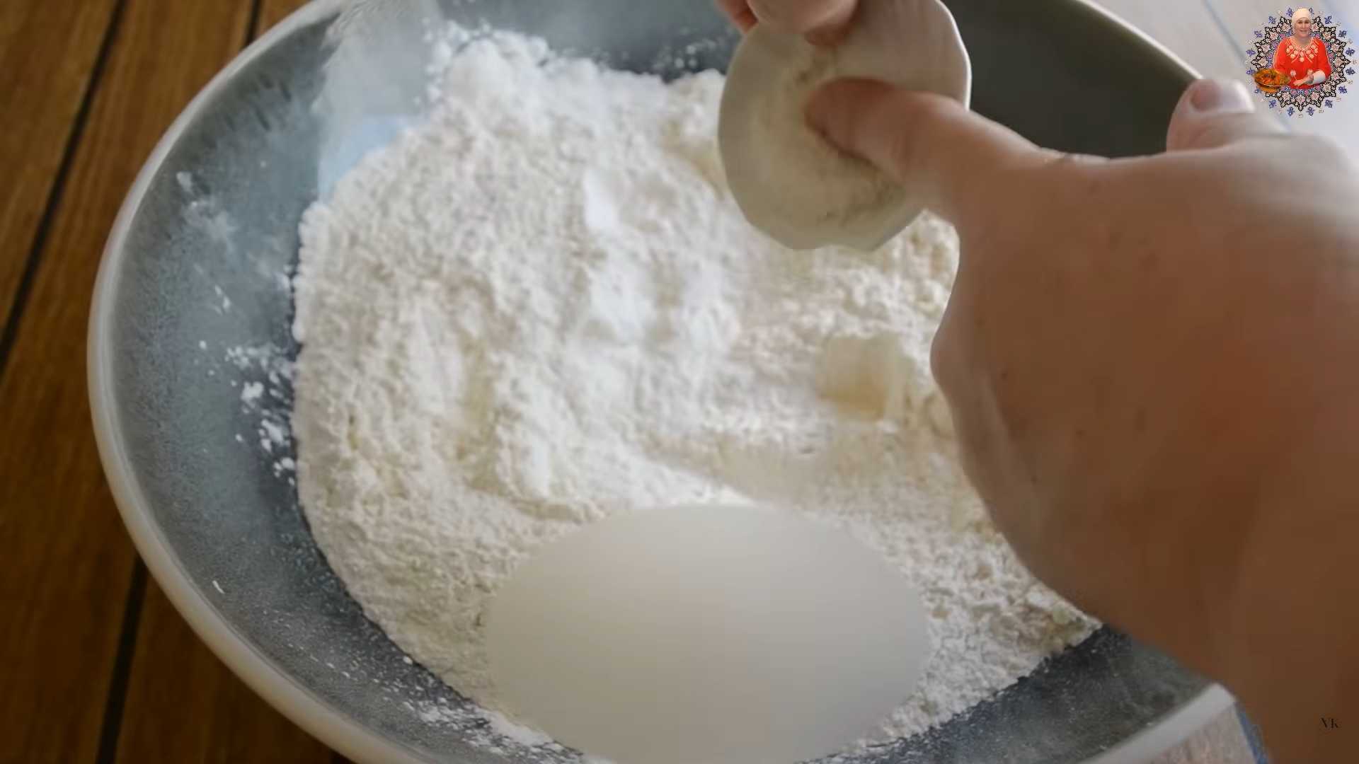 Вареники с творогом и зеленым луком-Шаг 1