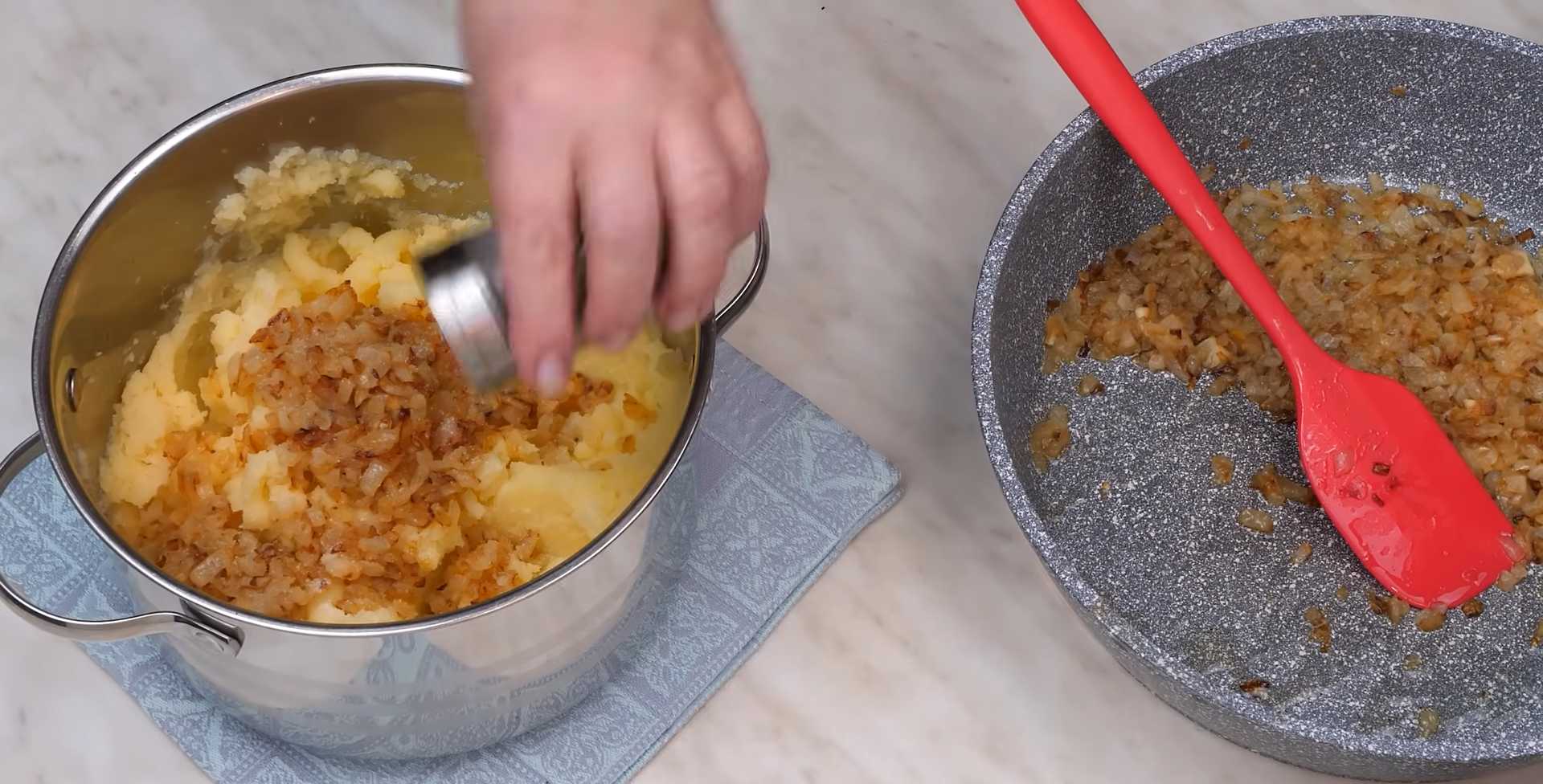 Вареники с картошкой и жареным луком-Шаг 9