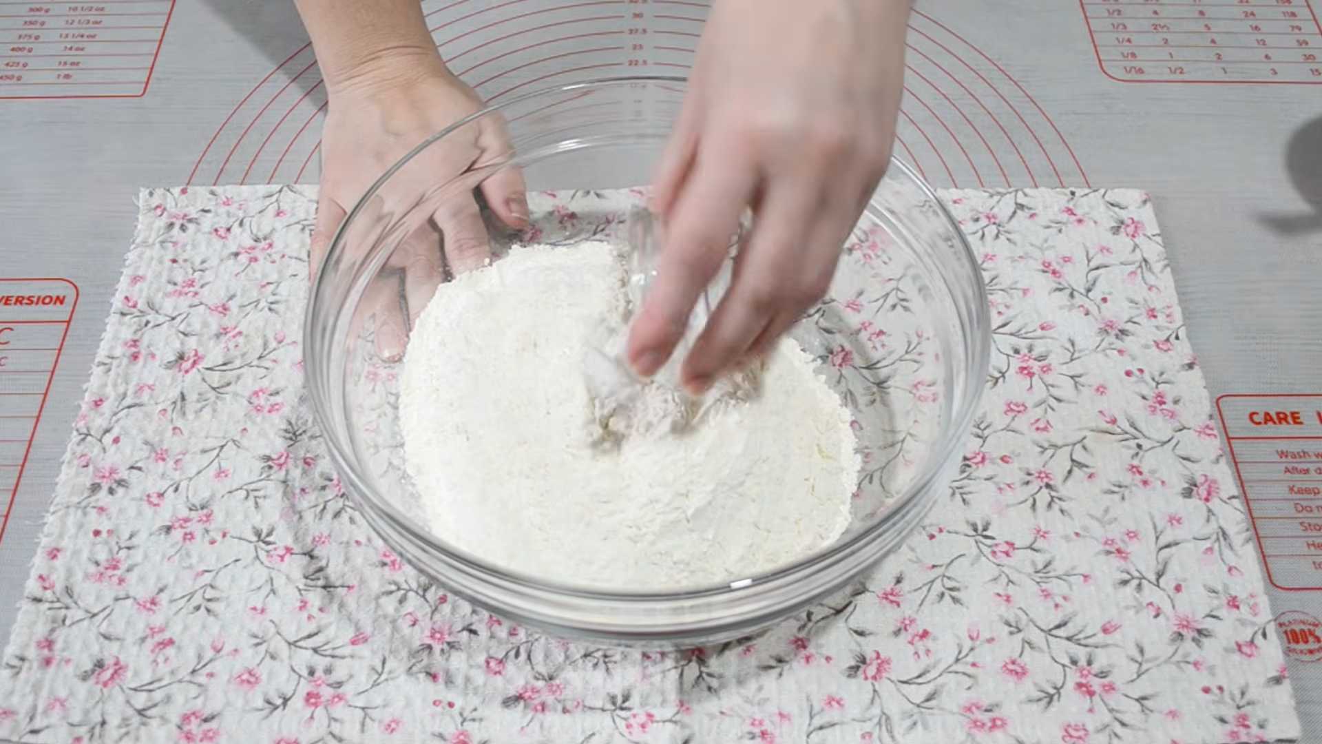 Пышные вареники на пару-Шаг 2