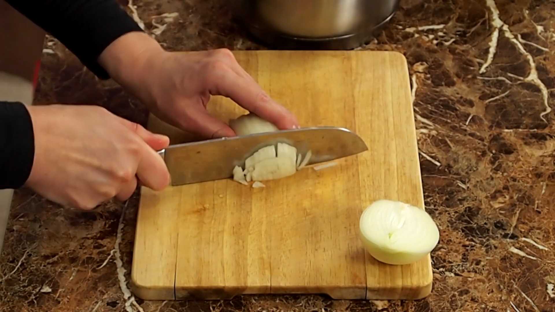 Сытные вареники с картошкой и салом-Шаг 4