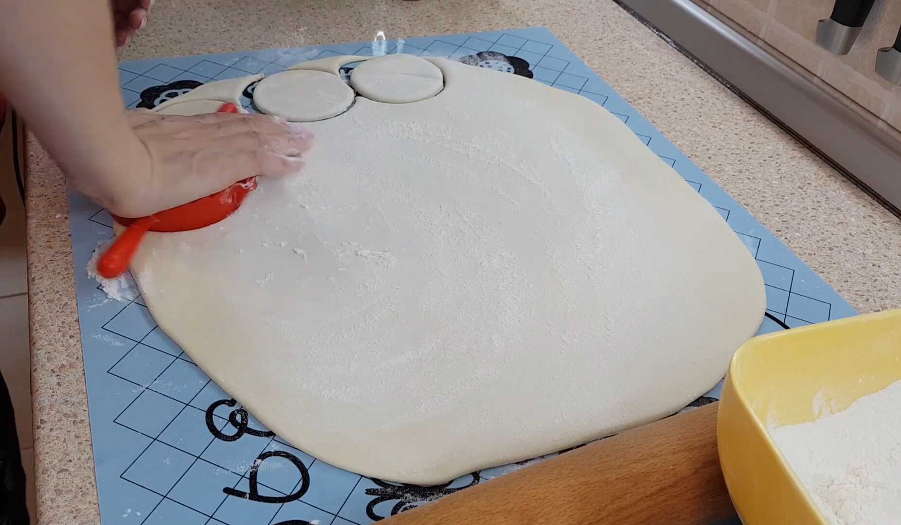 Вареники с картошкой и сыром-Шаг 7