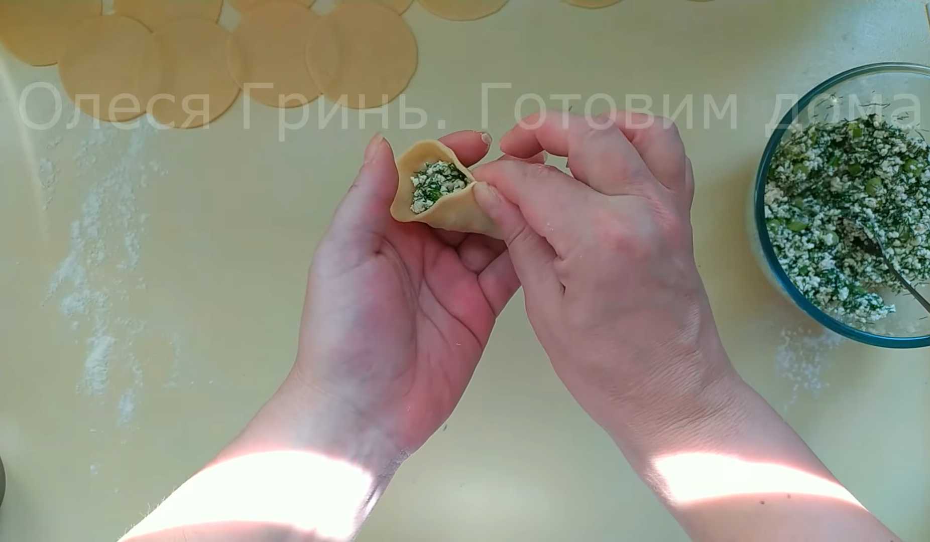 Вареники с творогом и укропом-Шаг 6