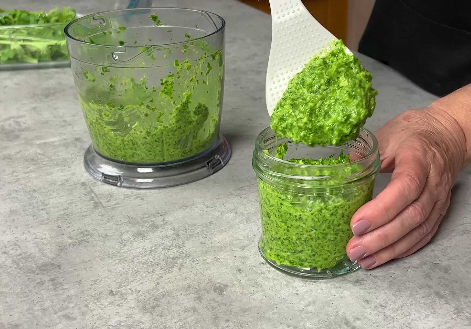 Соус из рукколы на зиму-Шаг 7