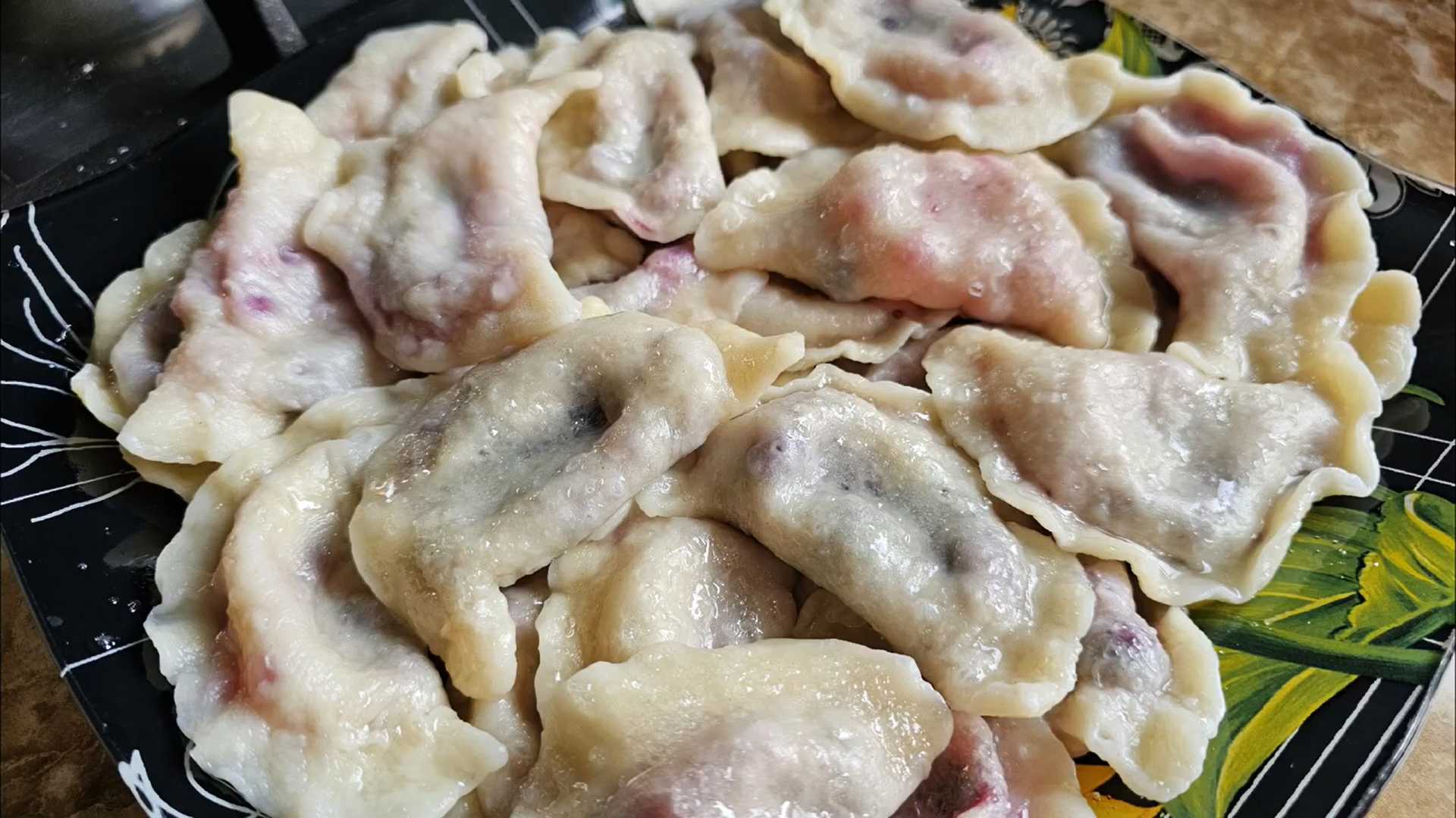 Вареники с лесной ягодой как у бабушки-Шаг 9