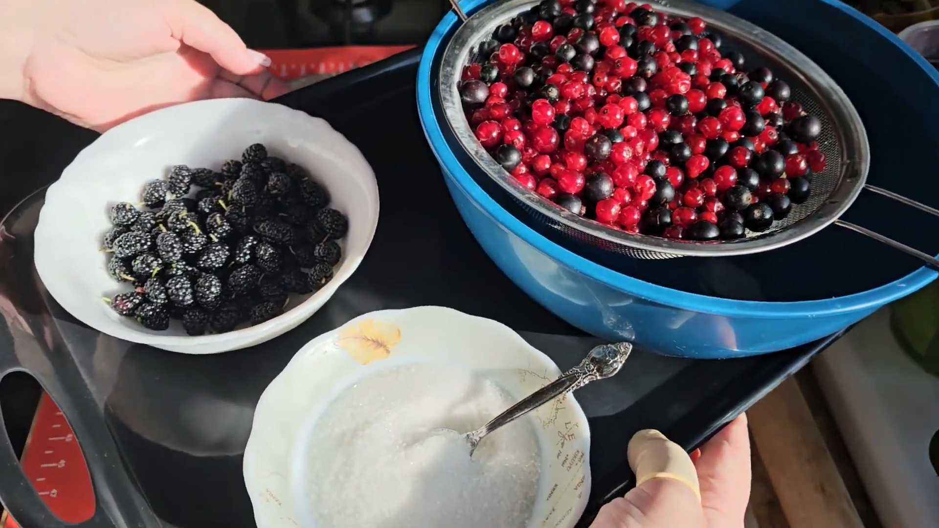 Вареники с лесной ягодой как у бабушки-Шаг 5