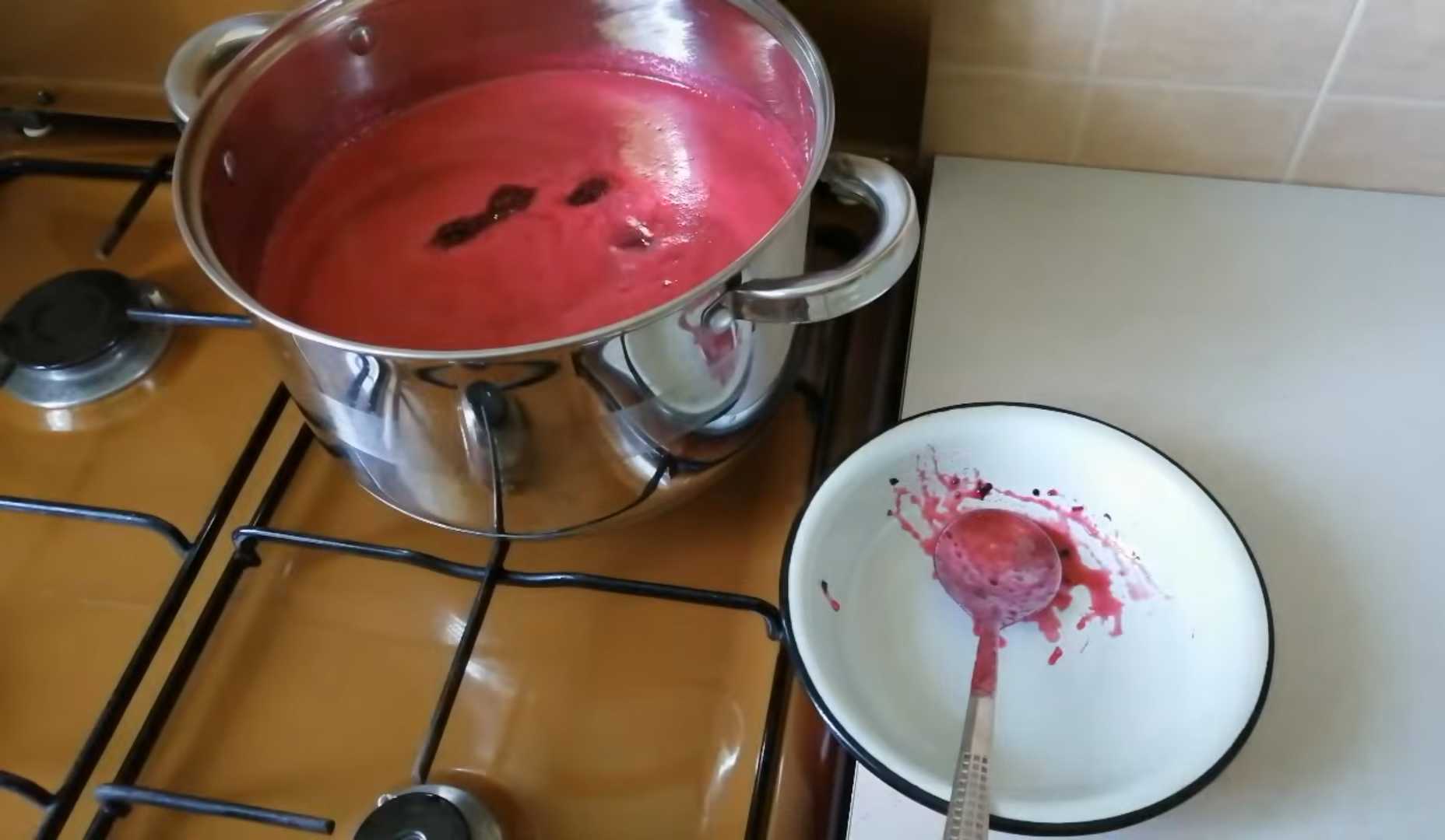 Варенье через мясорубку из черной смородины-Шаг 4