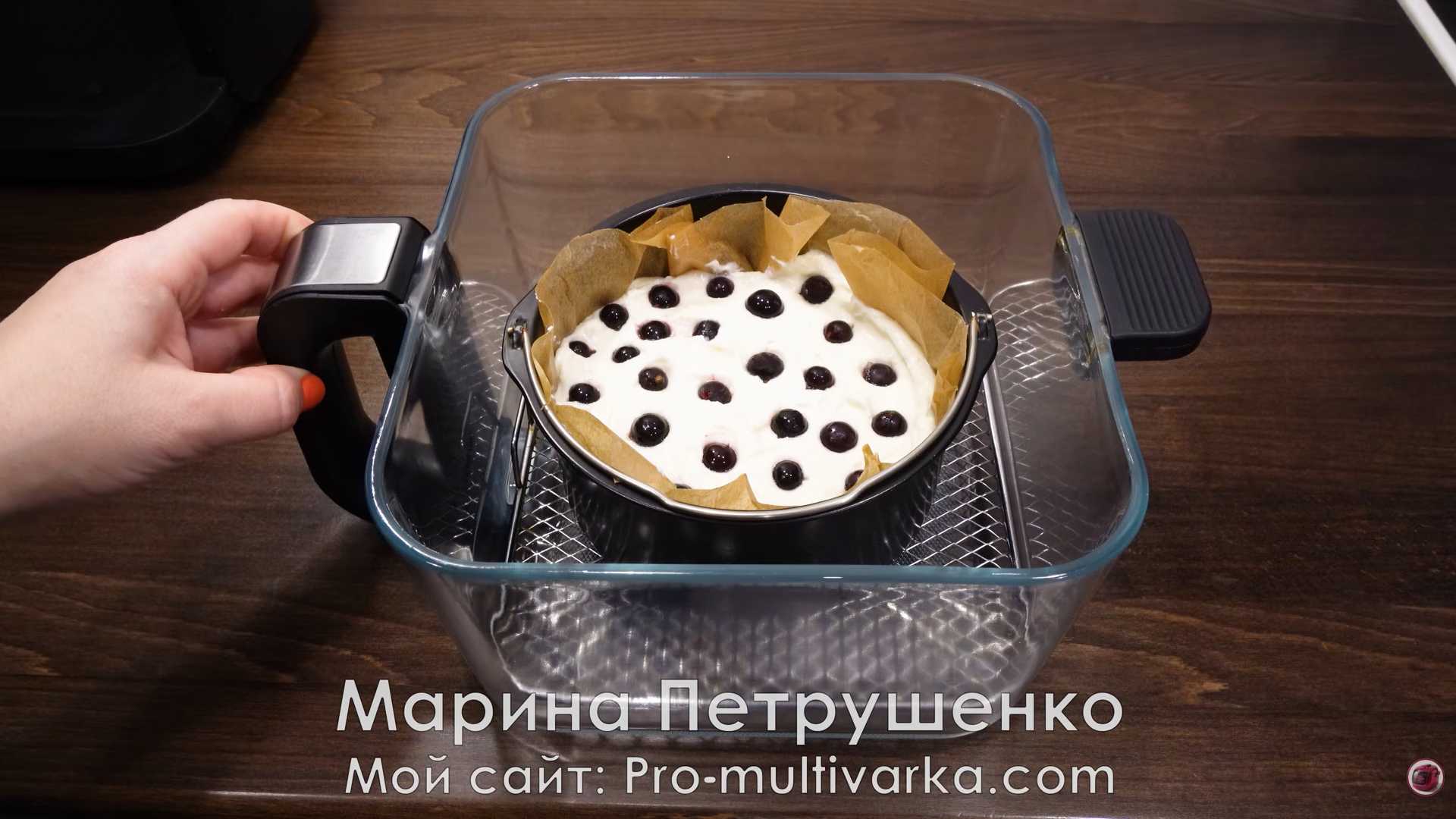 Творожная запеканка в аэрогриле с ягодами-Шаг 4