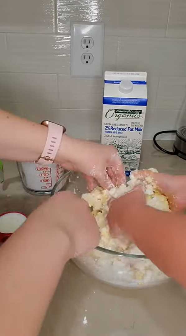 Традиционный боливийский сырный хлеб-Шаг 3
