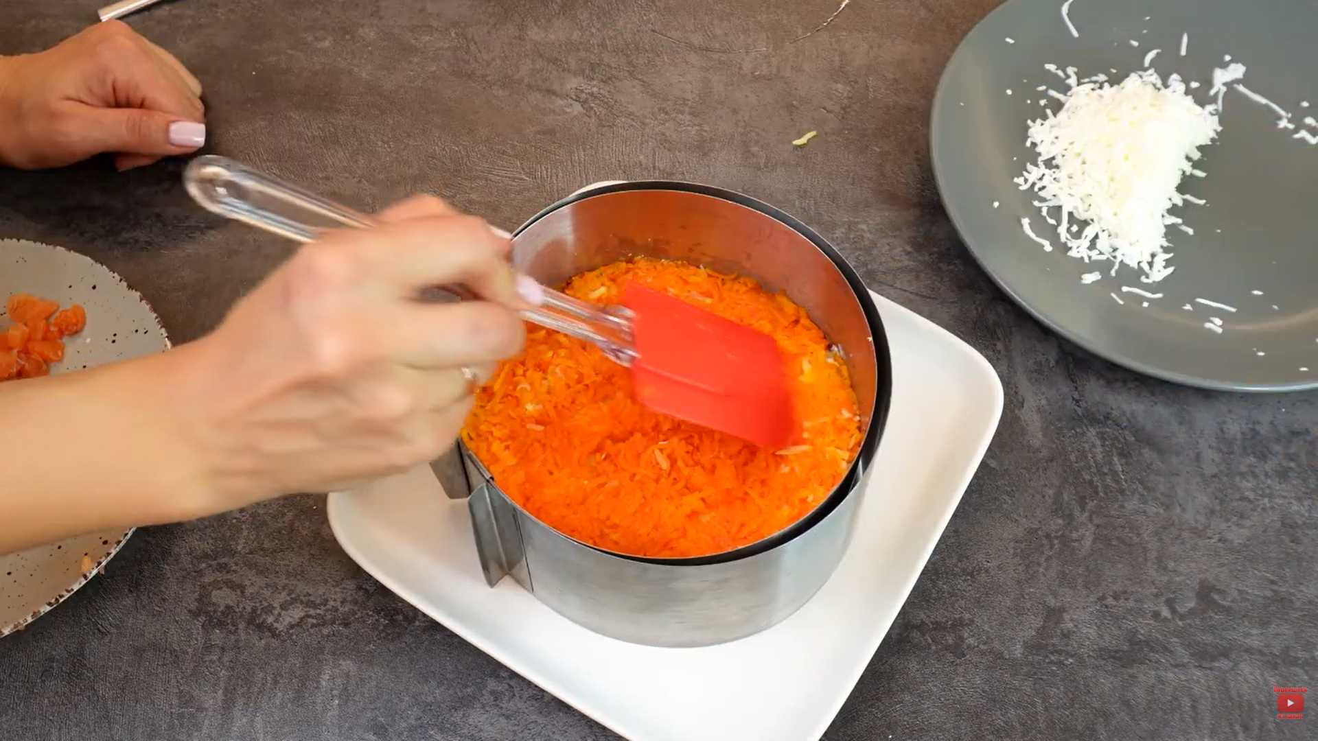 Салат «Мимоза» с красной рыбой-Шаг 5