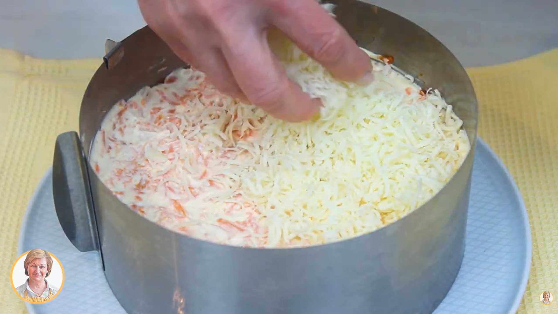 Салат «Мимоза» с печенью трески-Шаг 6