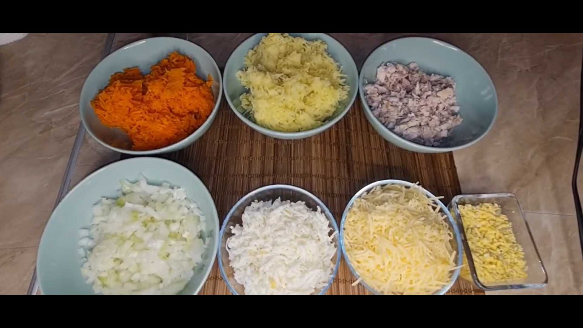Салат «Мимоза» с курицей-Шаг 2