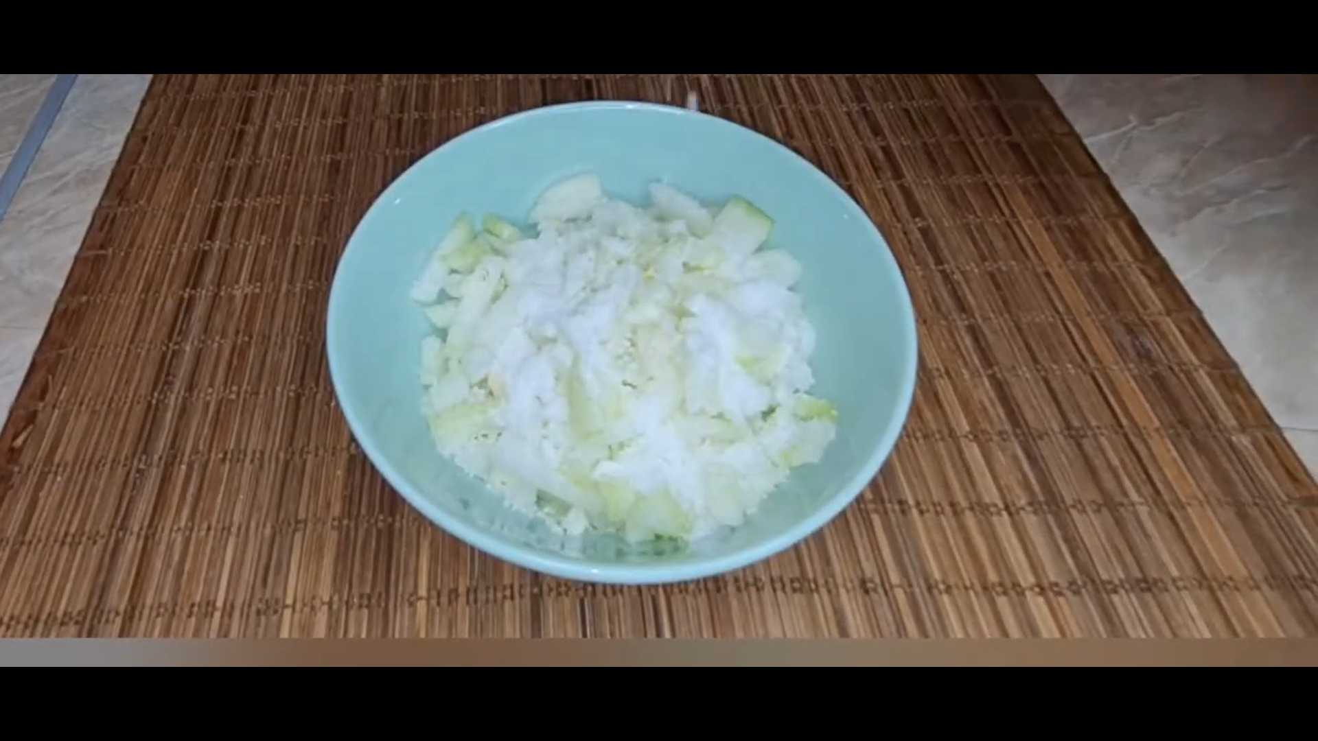 Салат «Мимоза» с курицей-Шаг 1