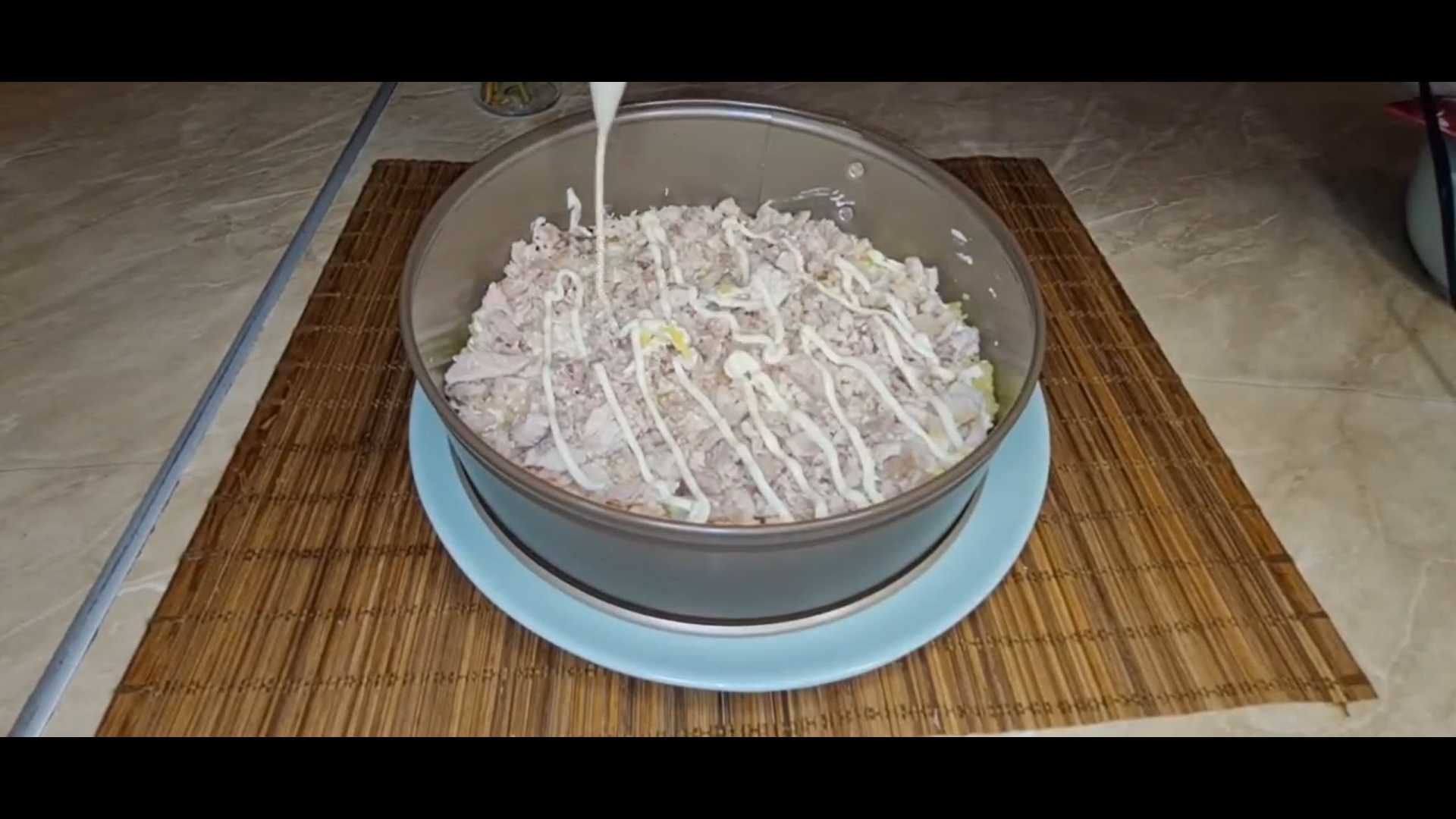 Салат «Мимоза» с курицей-Шаг 4