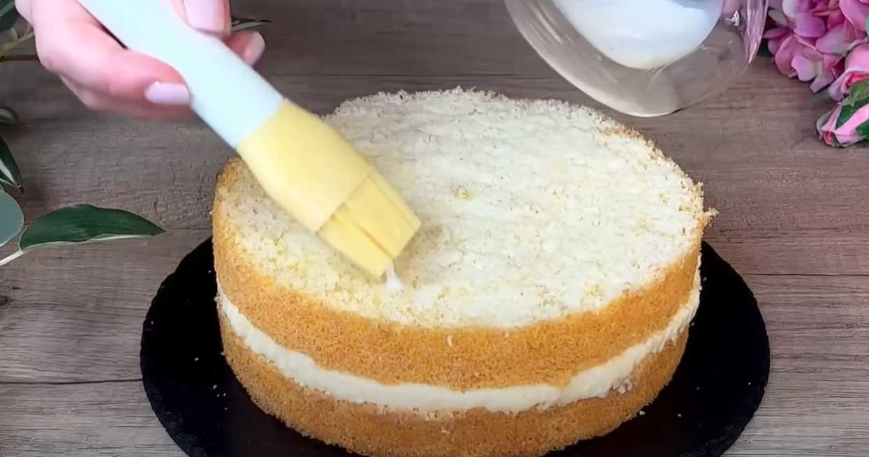 Бисквитный торт со сливочно-кокосовым кремом-Шаг 16