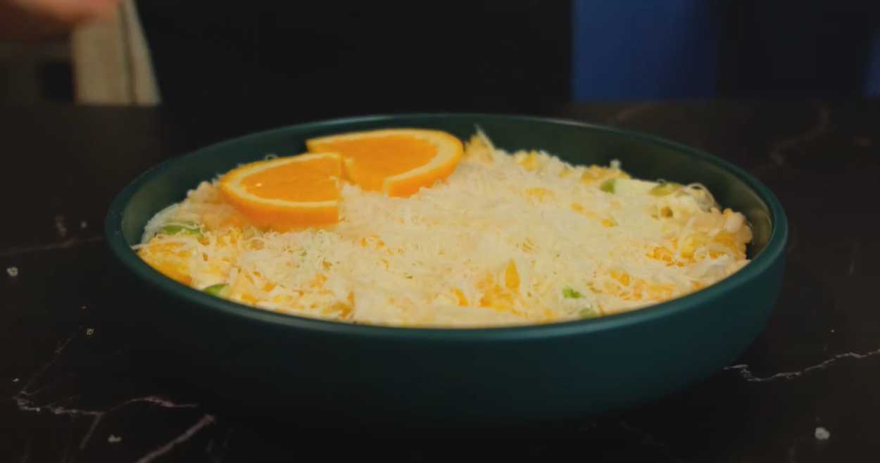 Салат с яйцами, апельсином и яблоком-Шаг 14