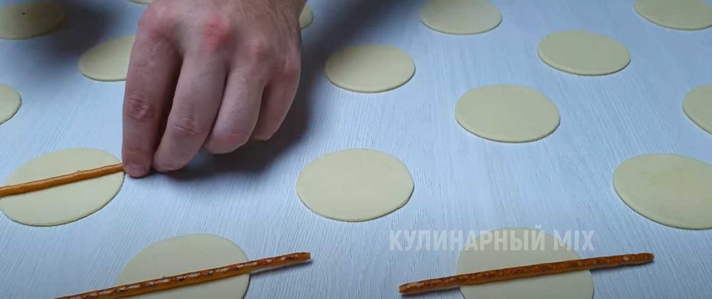 Треугольнички с курицей на хрустящей соломке-Шаг 7