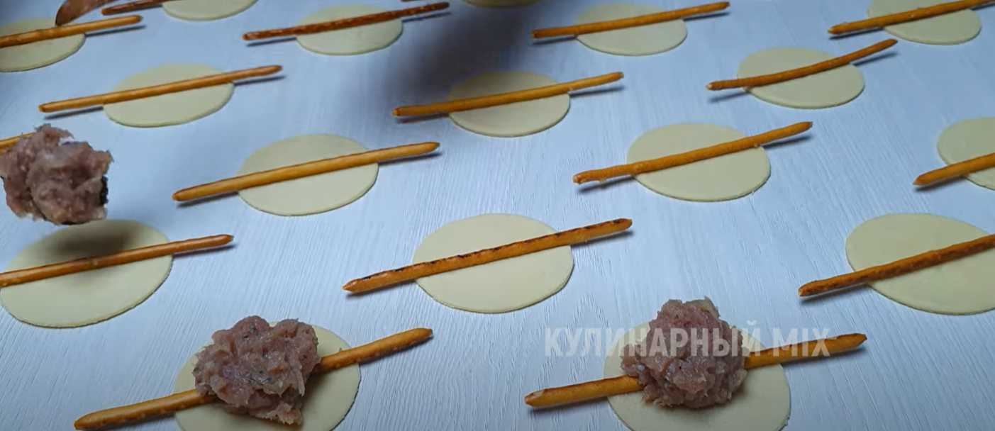 Треугольнички с курицей на хрустящей соломке-Шаг 8
