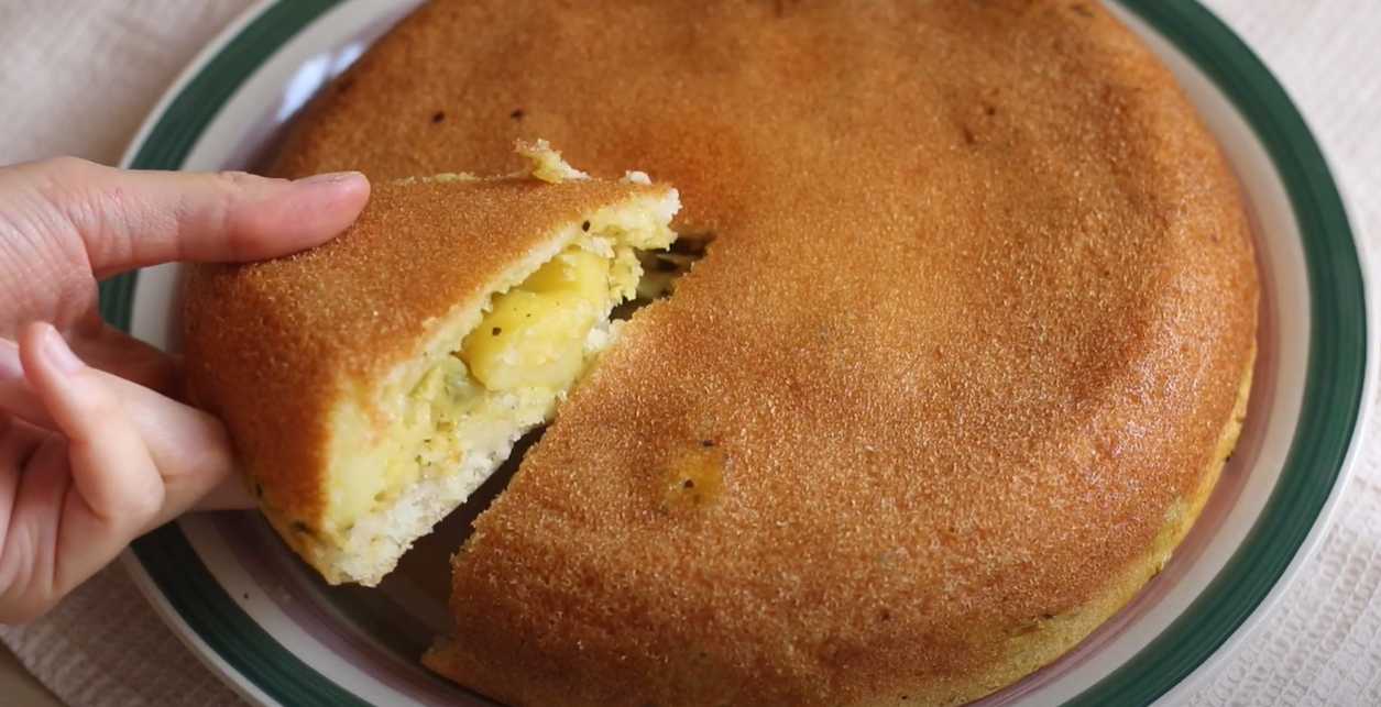 Заливной пирог с картошкой и капустой-Шаг 12