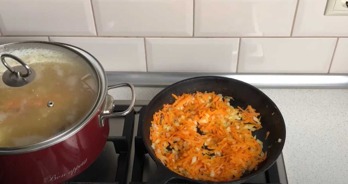 Классический гороховый суп с копчеными ребрышками-Шаг 9