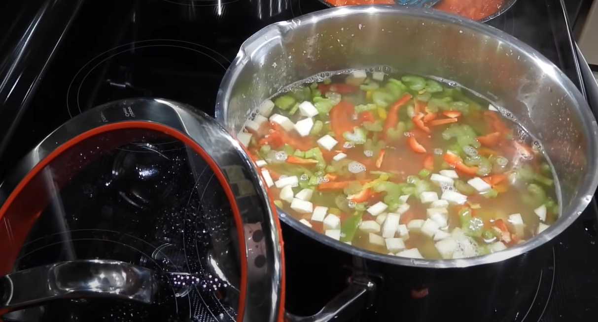 Классический фасолевый суп с мясом-Шаг 7