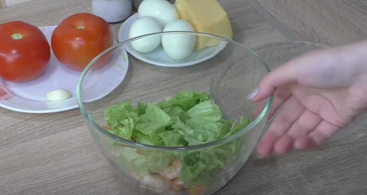 Классический салат с креветками-Шаг 2