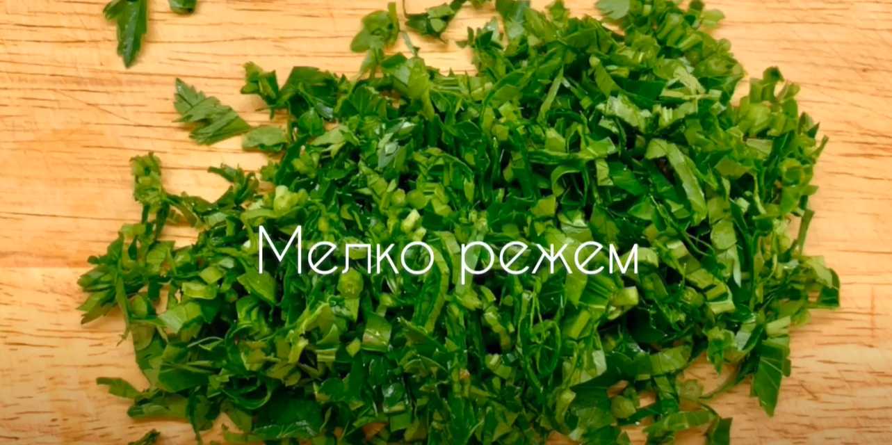 Классический салат из кальмаров с яйцом и луком-Шаг 7