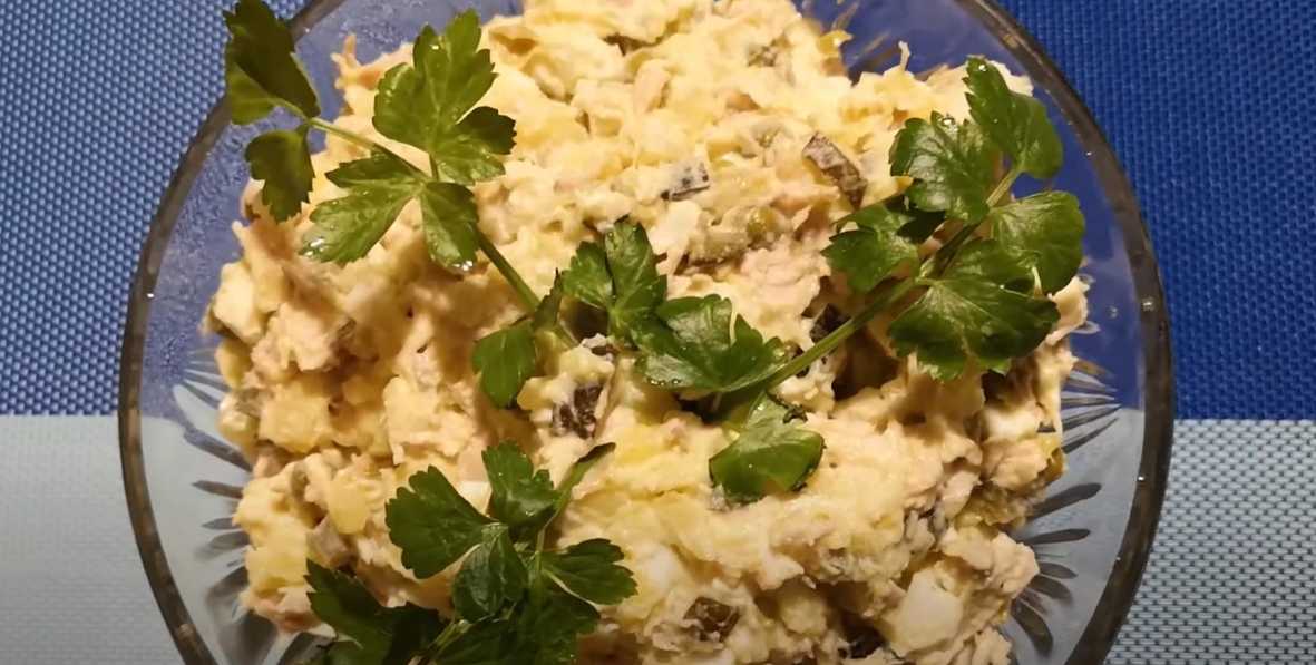 Классический столичный салат с курицей и солеными огурцами-Шаг 8