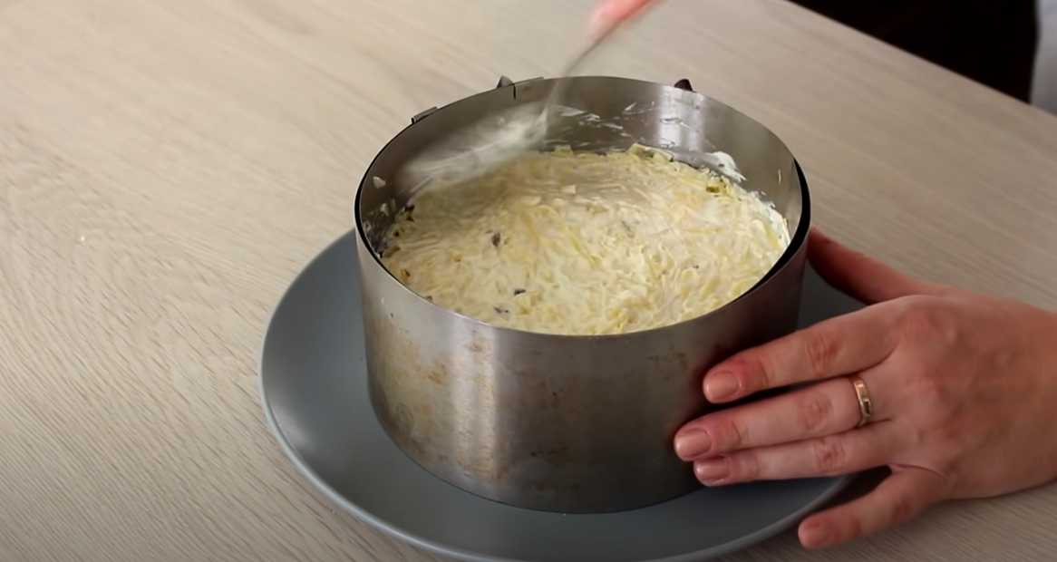 Салат с курицей и грибами-Шаг 15