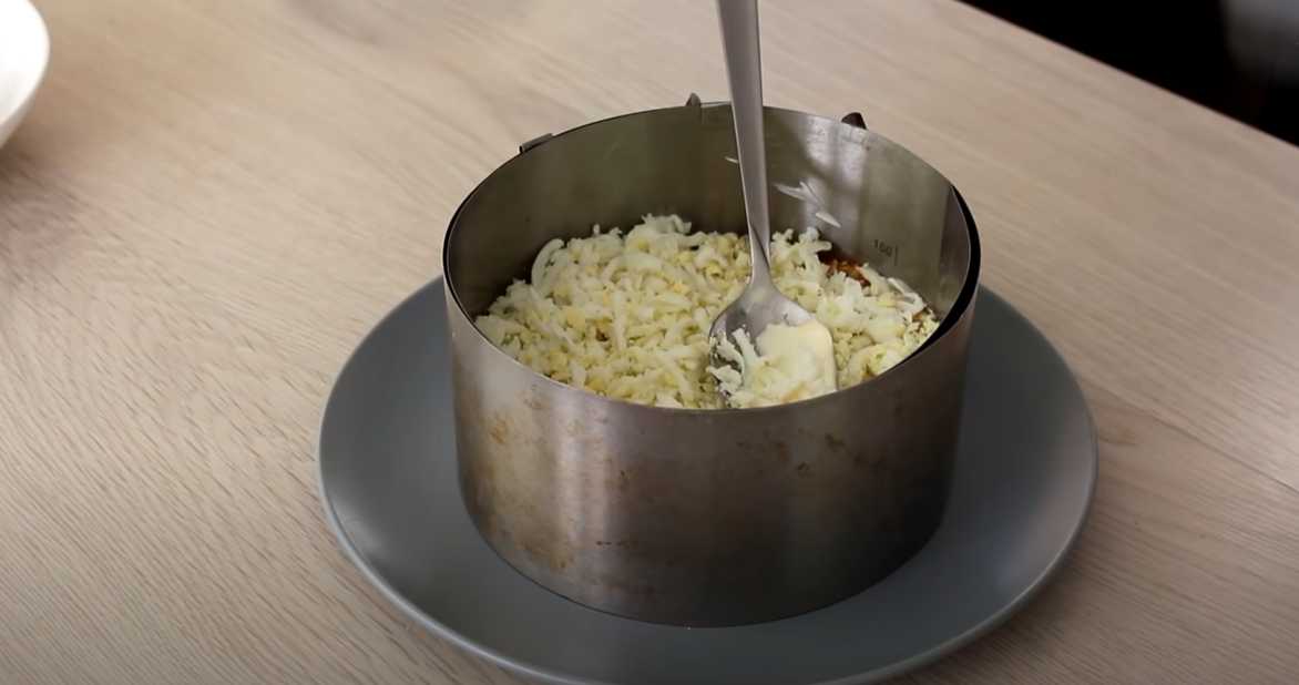 Салат с курицей и грибами-Шаг 13