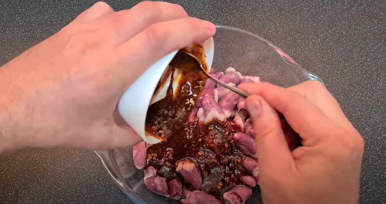 Шашлык из куриных сердечек на мангале-Шаг 4