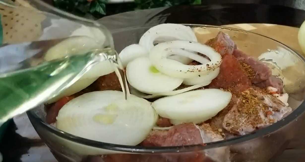 Шашлык из говядины в духовке-Шаг 5