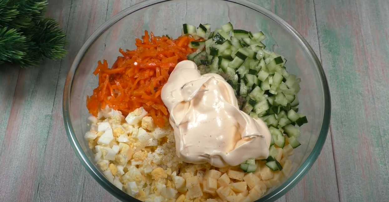 Крабовый салат с сыром и морковью по-корейски-Шаг 9