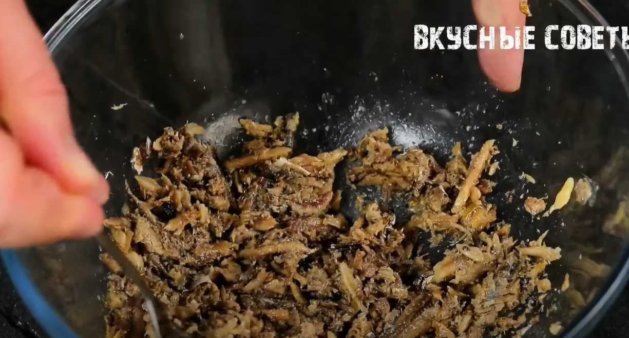 Салат со шпротами и зеленым луком-Шаг 1