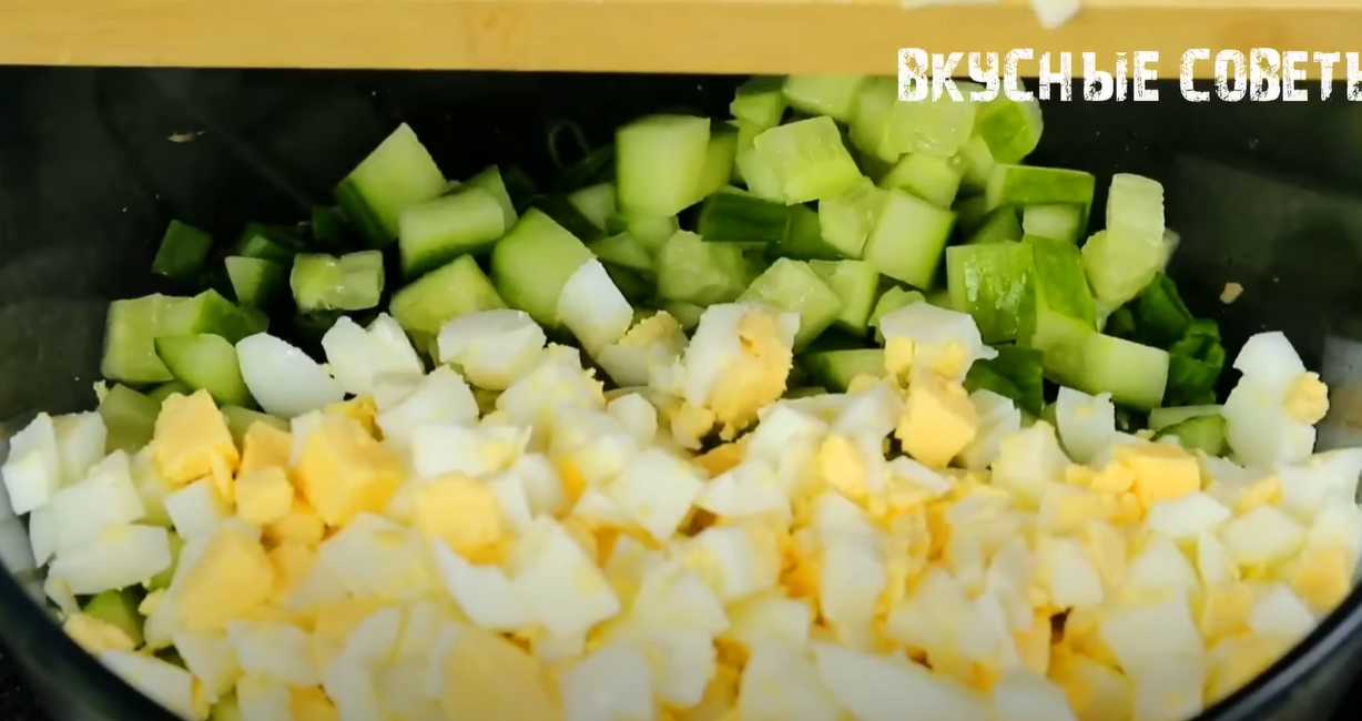 Салат со шпротами и зеленым луком-Шаг 6