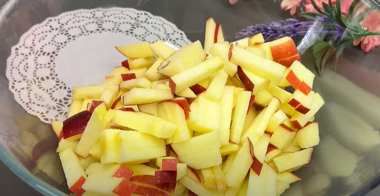 Яблочный пирог без муки и сахара-Шаг 1