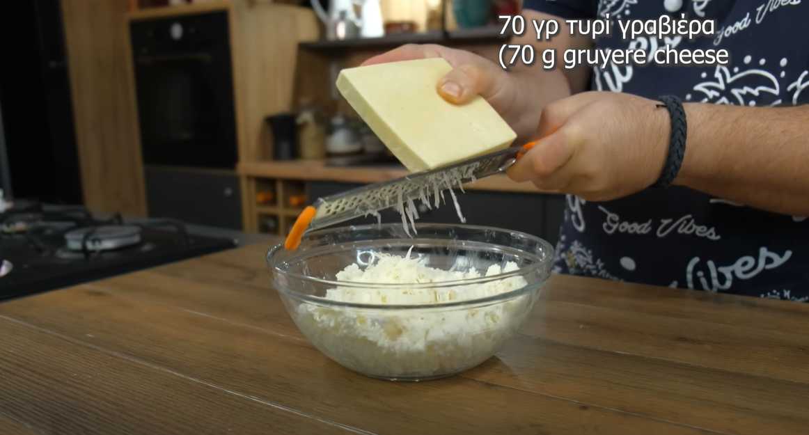 Фаршированные красные перцы с сыром фета-Шаг 3