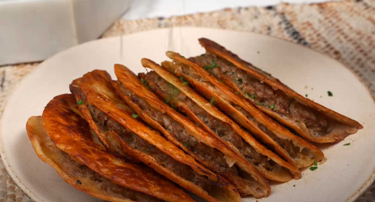 Лепешки с мясом на сковороде-Шаг 9