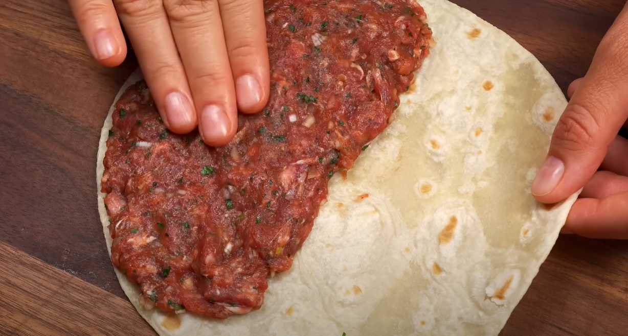 Лепешки с мясом на сковороде-Шаг 6