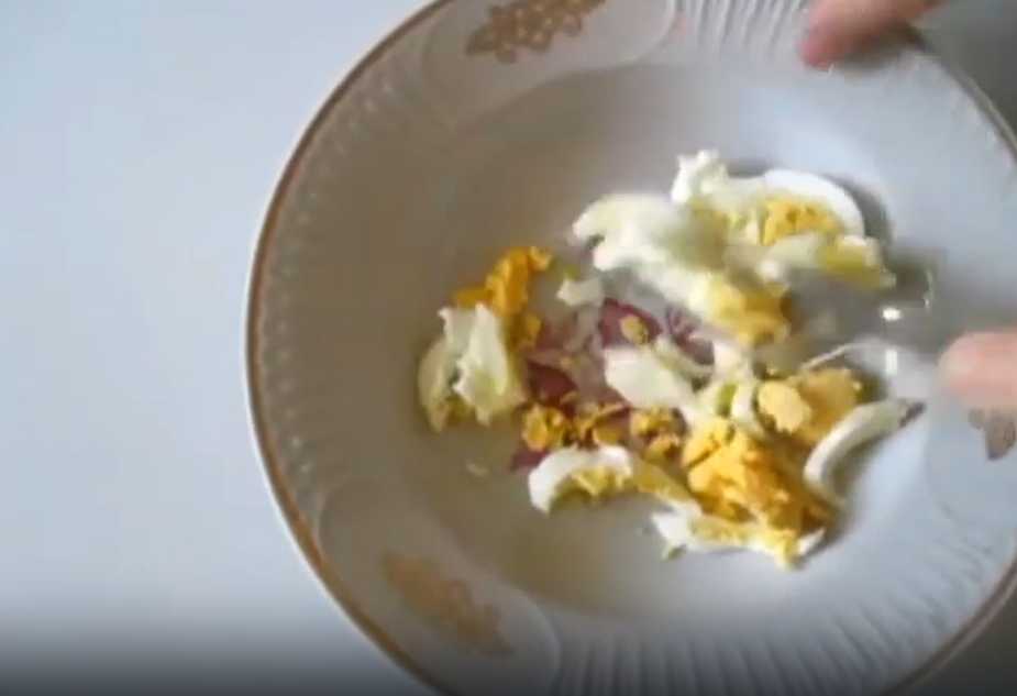 Окрошка с редькой и картофелем на воде с майонезом-Шаг 4