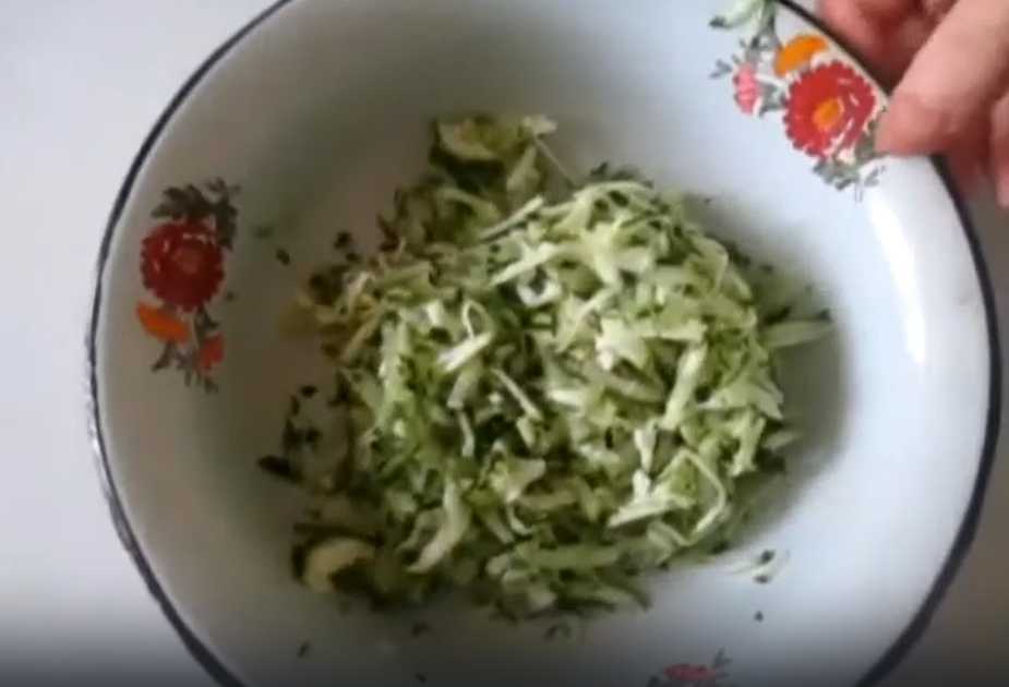 Окрошка с редькой и картофелем на воде с майонезом-Шаг 1