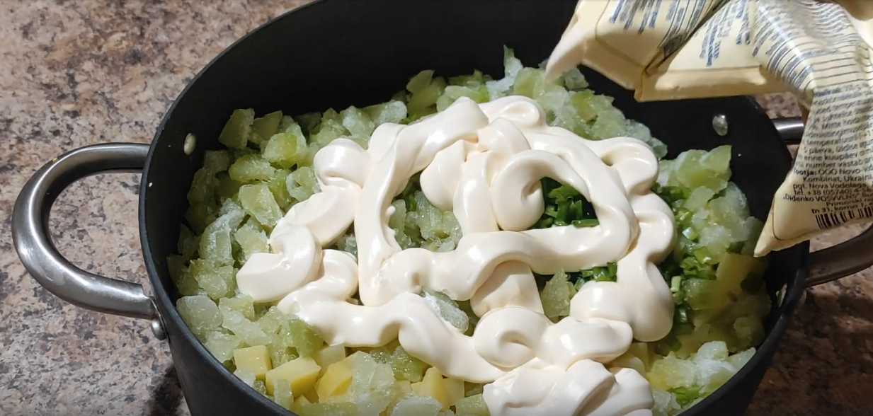 Окрошка на бульоне с курицей-Шаг 9