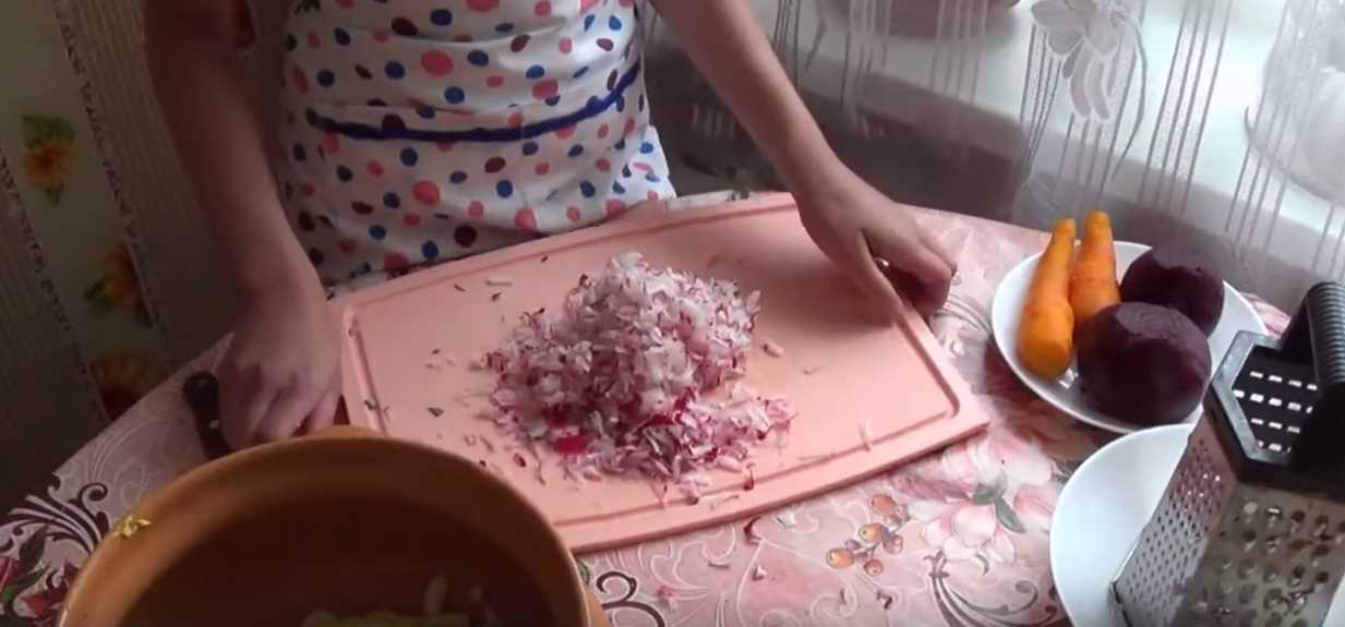 Окрошка со свеклой на кефире-Шаг 6
