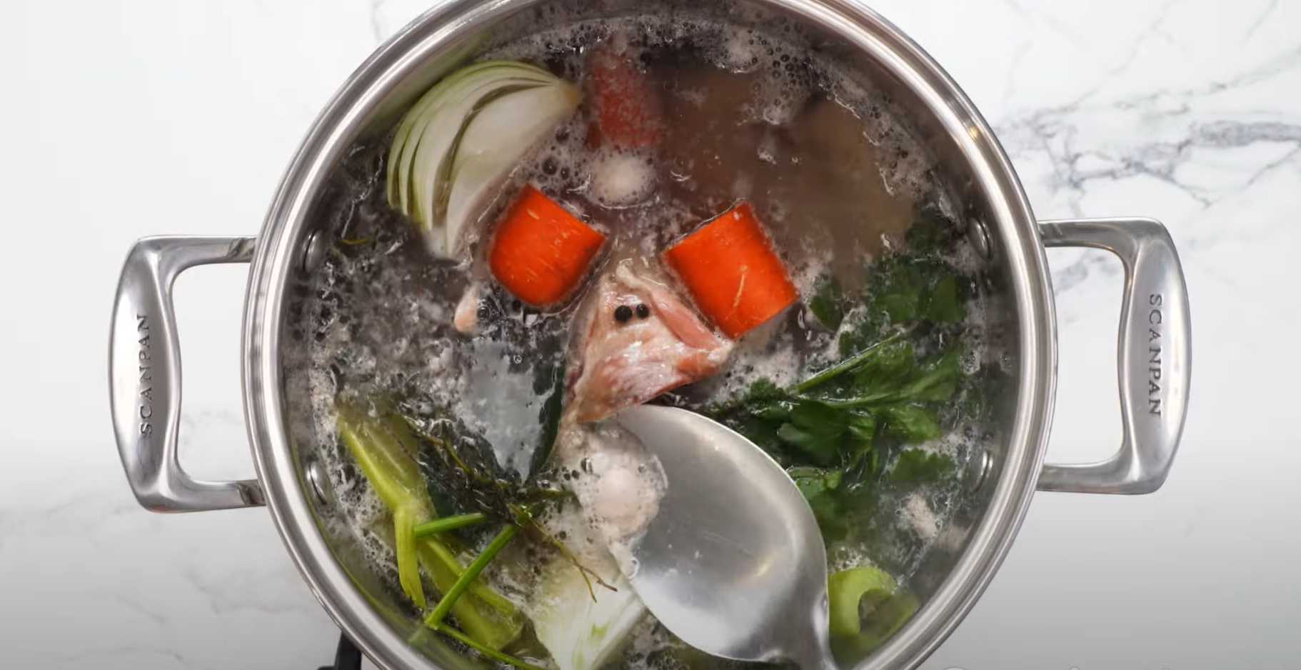 Домашний куриный бульон с овощами-Шаг 5