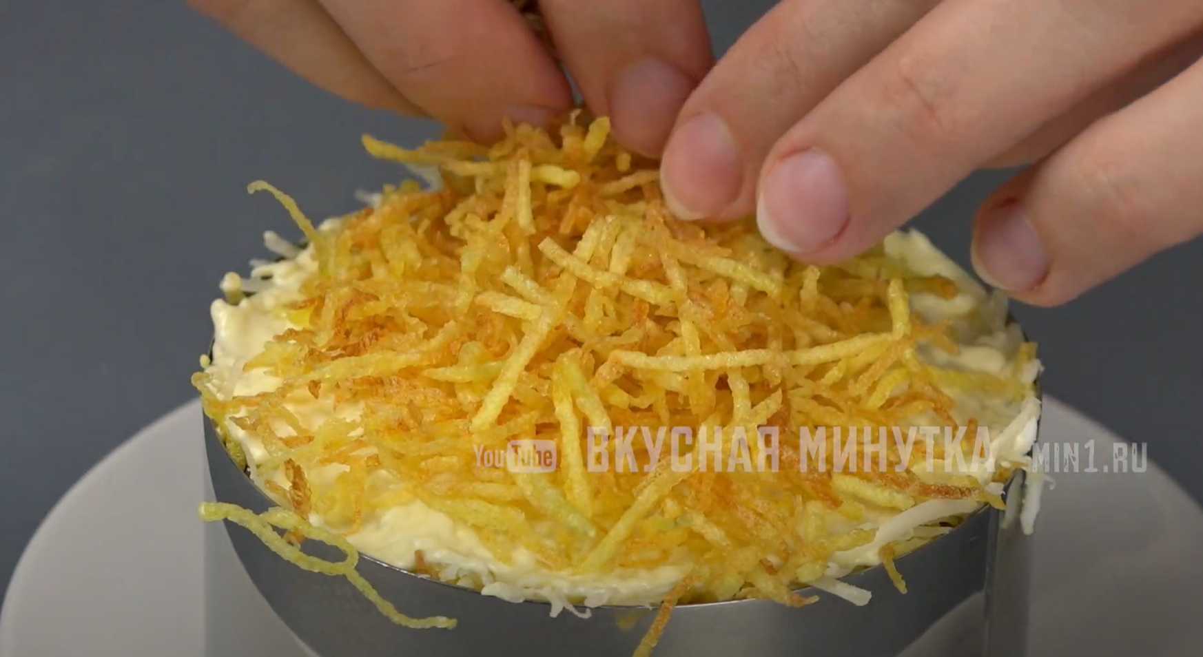 Слоеный салат с картофелем пай-Шаг 11