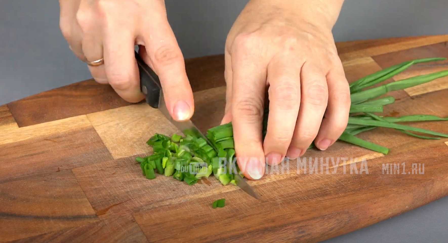 Слоеный салат с картофелем пай-Шаг 3