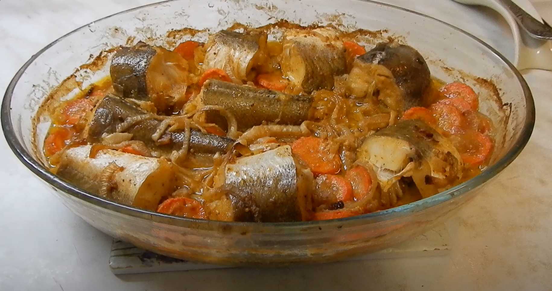 Хек с овощами в сметане-Шаг 11