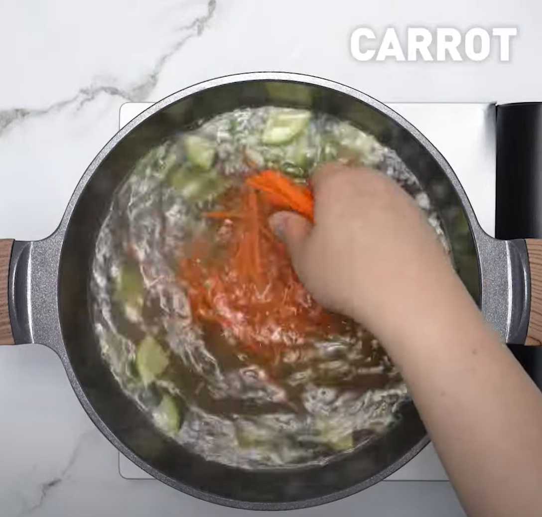 Суп с домашней лапшой Суджеби-Шаг 8