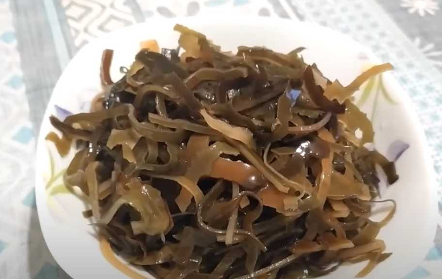 Рецепт: Салат из морской капусты с морковью в маринаде