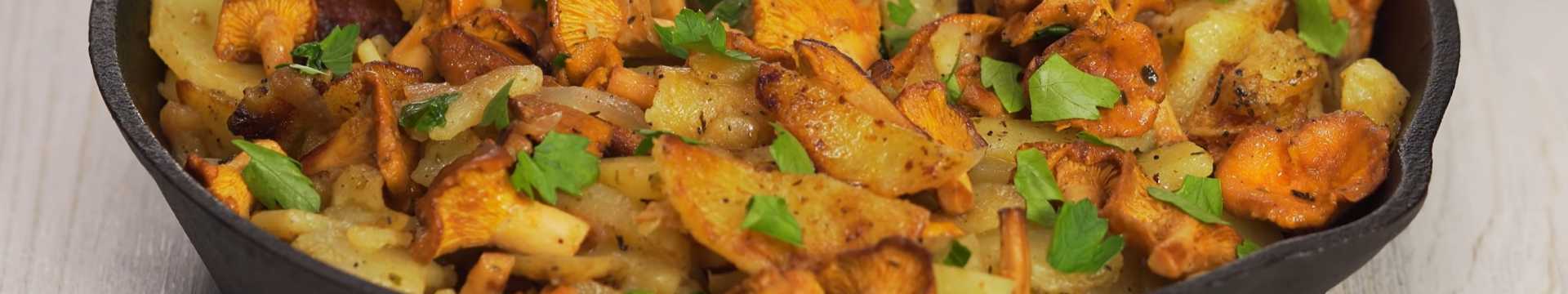 Жареный картофель с лисичками — Eda.Video