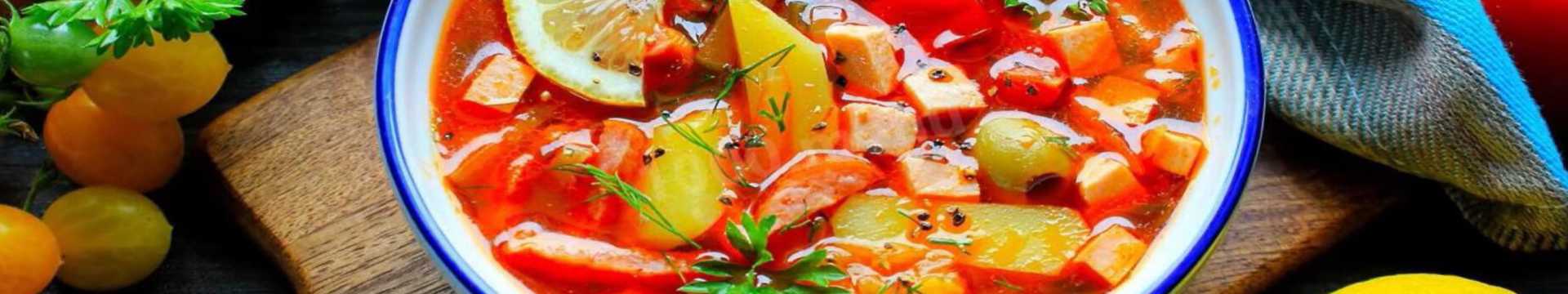 Солянка с колбасой и оливками — Eda.Video